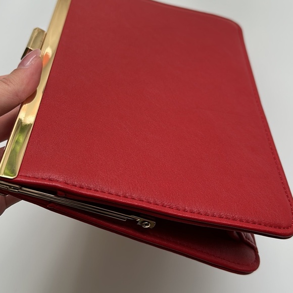 Clutch in perfect red shade - Picture 4 of 9
